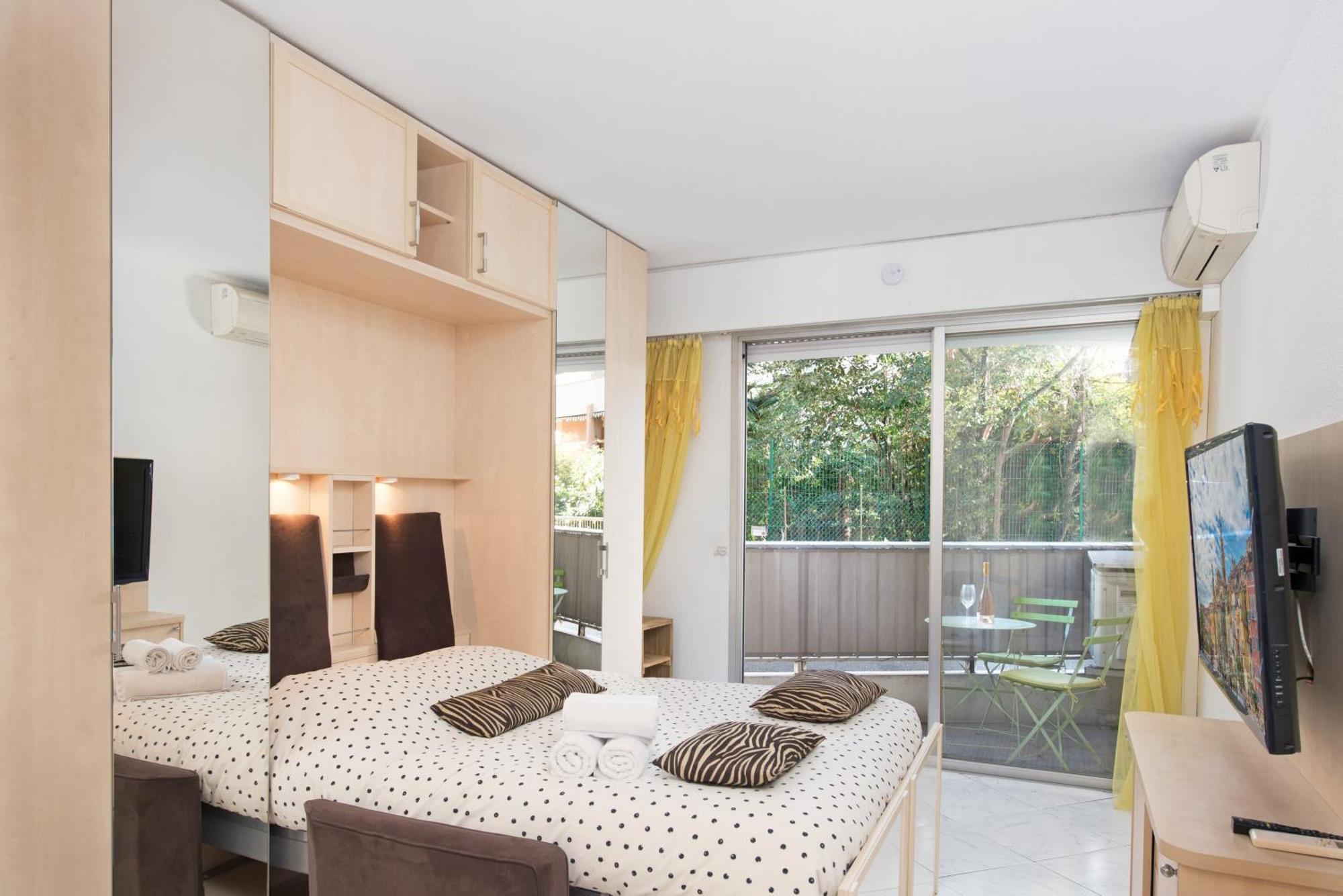 Cosy Studio - Residence Front De Mer - Menton Kültér fotó